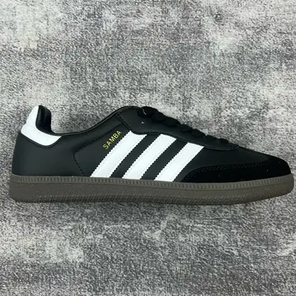 Adidas Samba retro en negro, zapatilla retro de mujer