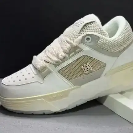 Amiri de perfil bajo en blanco, zapatilla de firma de mujer