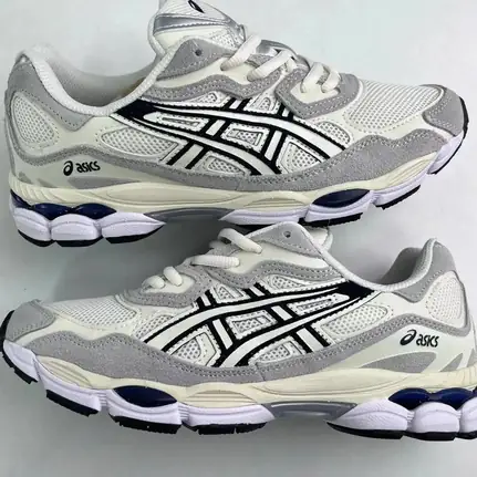 Asics GEL-NYC de running en gris, zapatilla de running de mujer