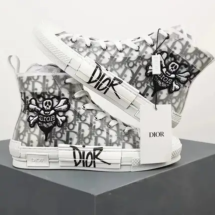 Dior de caña alta en azul, zapatilla de firma de mujer