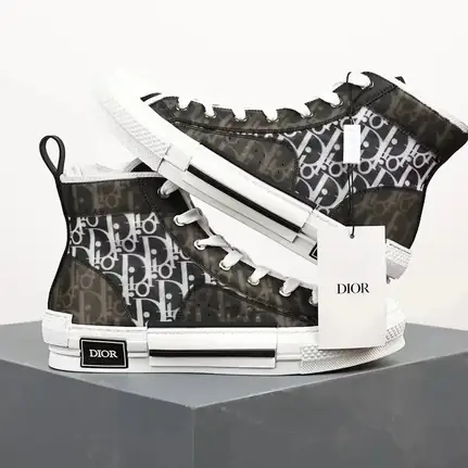 Dior de caña alta en azul, zapatilla de firma de mujer