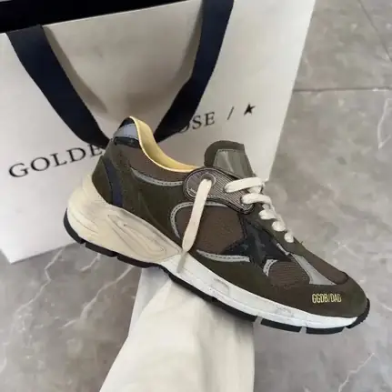 Golden Goose Dad Star, zapatilla de firma de mujer
