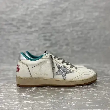 Golden Goose retro en blanco, zapatilla de firma de mujer