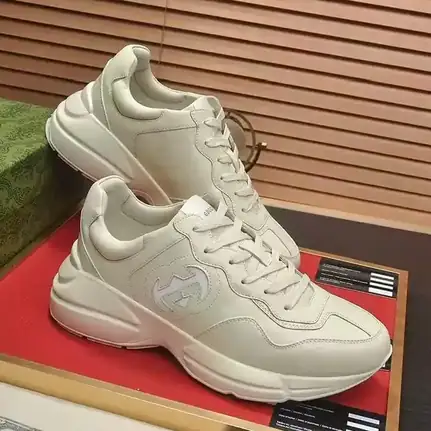 Gucci de perfil bajo en verde · variante 2, zapatilla de firma de mujer