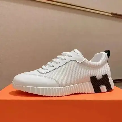 Hermès Bouncing de perfil bajo en blanco, zapatilla de firma de mujer
