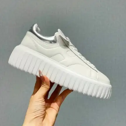 Hogan de suela gruesa en beige, zapatilla de suela alta de mujer