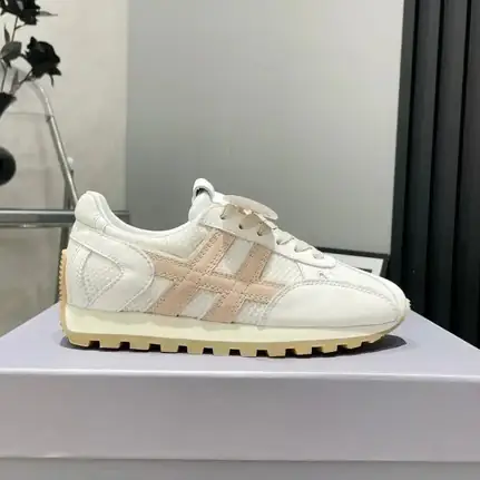 Hogan retro en beige, zapatilla retro de mujer