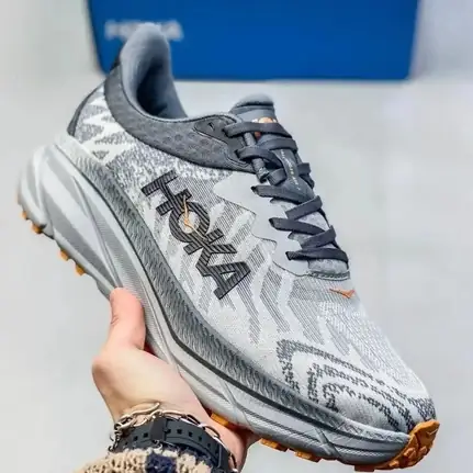 HOKA Speedgoat 5 Trail, zapatilla de running de mujer