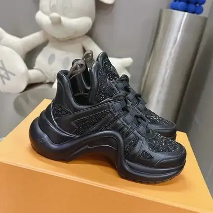 Louis Vuitton de suela gruesa en negro, zapatilla de firma de mujer