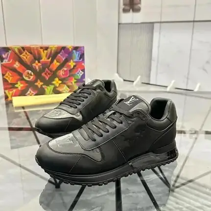 Louis Vuitton Trainer de perfil bajo en varios tonos, zapatilla de firma de mujer