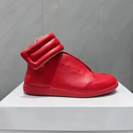 Zapatillas de mujer: Blancas de cuero