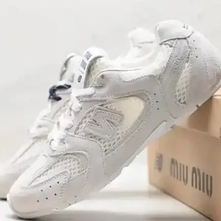 Miu Miu NBx Miumiu, zapatilla retro de mujer