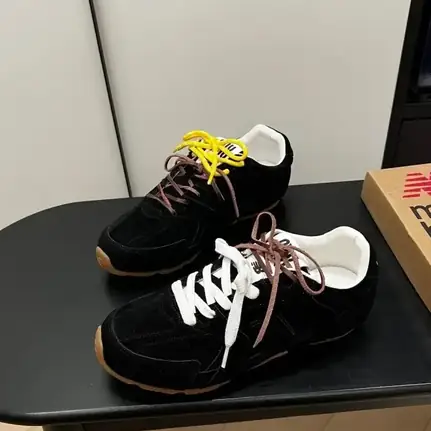 Miu Miu retro en blanco, zapatilla de firma de mujer