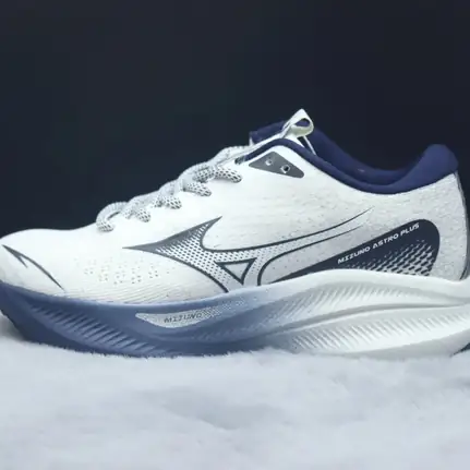 Mizuno de running en blanco, zapatilla de running de mujer