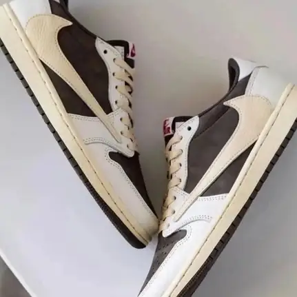 Nike Air Jordan 1 Low estilo skate en marrón, zapatilla de diario de mujer