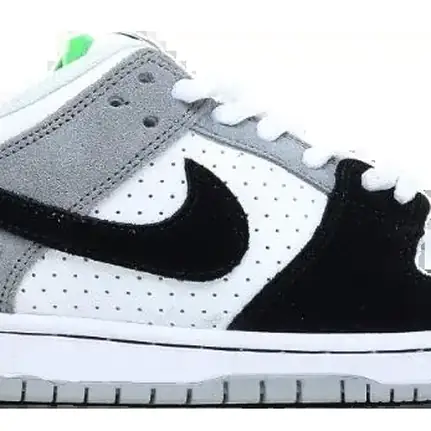 Nike Dunk retro en gris, zapatilla retro de mujer