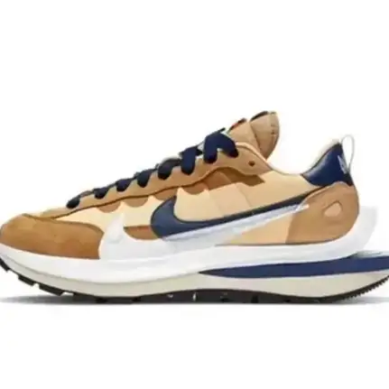 Sacai Nike VaporWaffle, zapatilla de suela alta de mujer