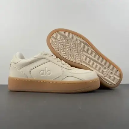 Alo Low retro en beige, zapatilla retro de mujer