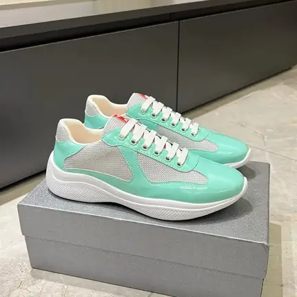 Zapatillas de mujer: Prada
