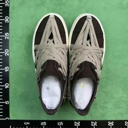 Rick Owens Drkshdw de perfil bajo en beige, zapatilla de firma de mujer