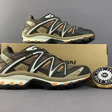 Salomon de aire outdoor en verde, zapatilla de running de mujer