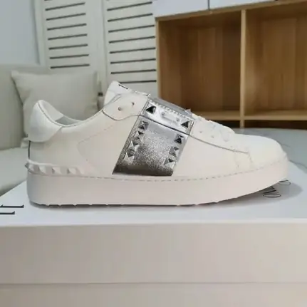 Valentino de perfil bajo en blanco · variante 2, zapatilla de firma de mujer
